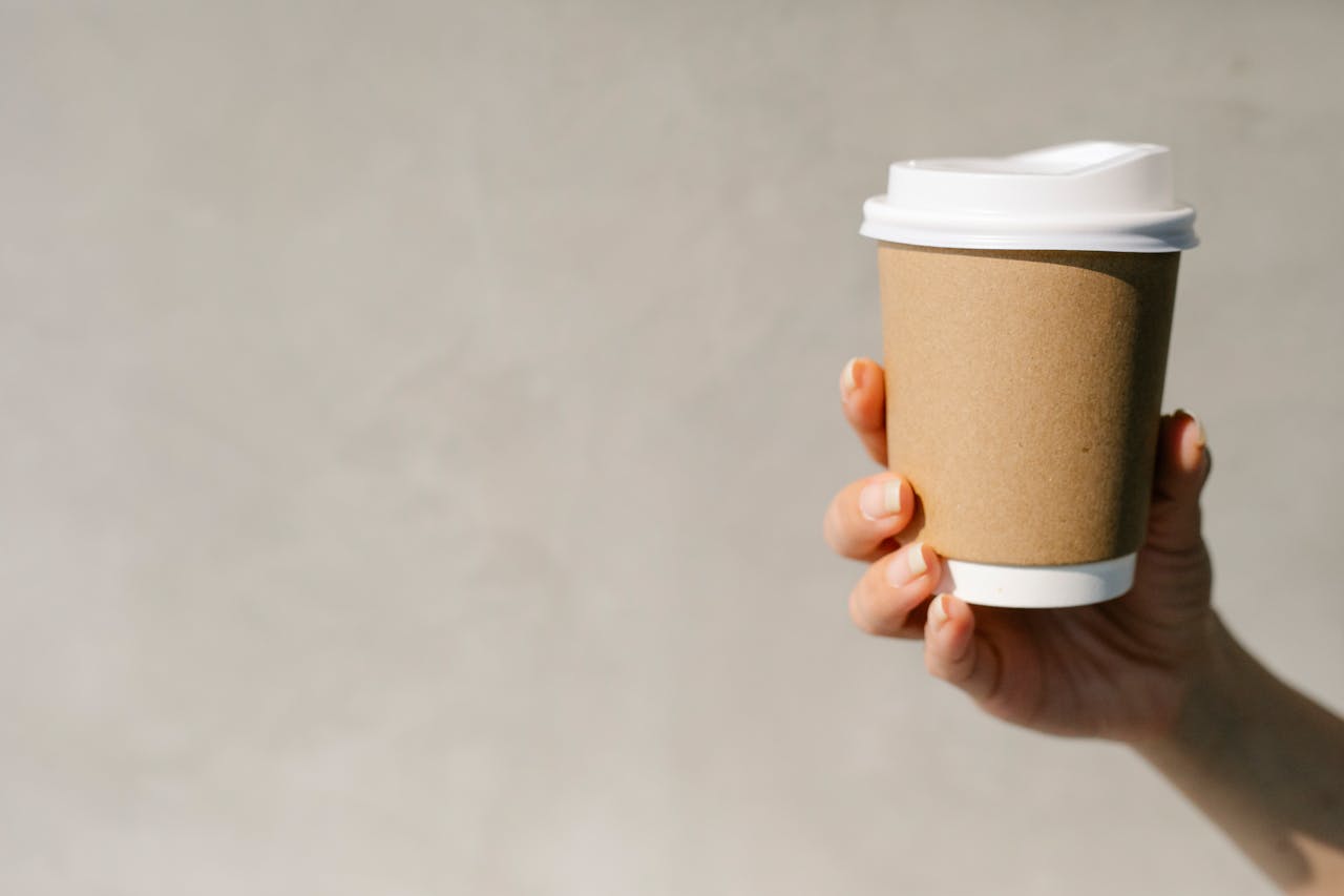 De herbruikbare koffiebeker maakt zijn opmars